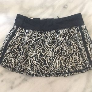 LULULEMON skirt skort size 8